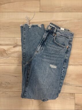 Garage Women’s Jeans with Distressed Hem